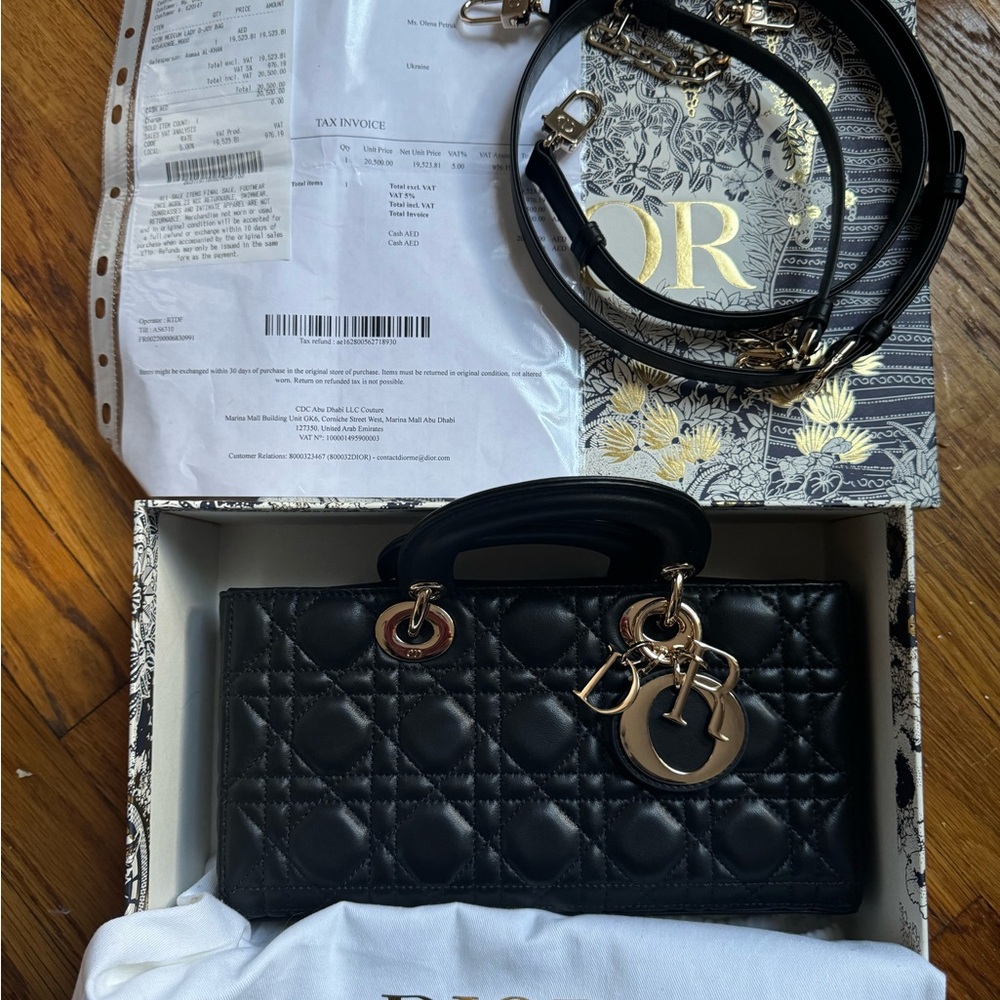 Medium Dior Black Lady D-Joy